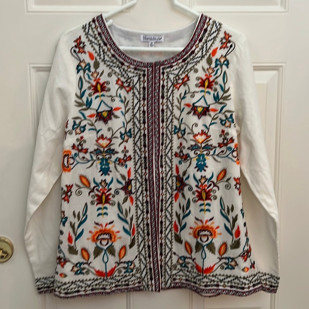 NorthStyle  Floral Embroidered Jacket. Size:  Medium